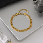 Stainless steel gold ankle chain, no need to take off when bathing. Girls' high-end titanium steel ankle jewelry that doesn't fade. - Image 2