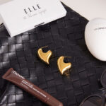 Heart-shaped titanium steel stud earrings, exquisite metal earrings, stainless steel jewelry for autumn and winter. - Image 2