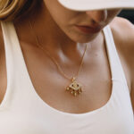 Zircon Devil's Eye tassel titanium steel necklace, high-end stainless steel jewelry, non-fading collarbone chain