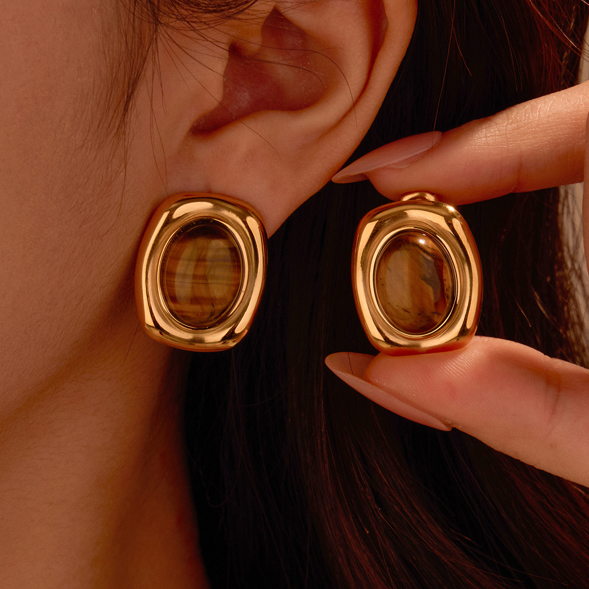O1CN01501hmg29BL3QoqpwY_!!2211762048029-0-cib French-style old money style tiger's eye stone oval stud earrings for women, elegant and stylish retro earrings and earrings - Image 1