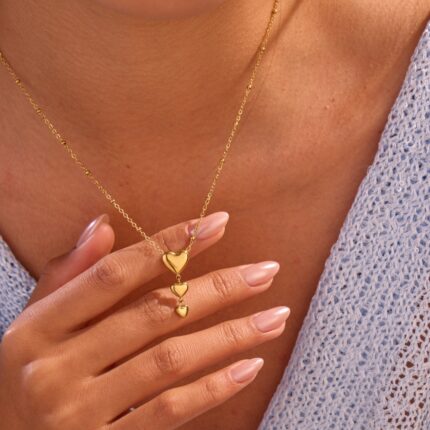 Stainless Steel Minimalist Heart & Sunflower Necklace, Niche High-End Designer Jewelry